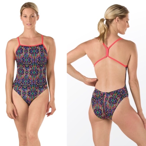 speedo turnz one back
